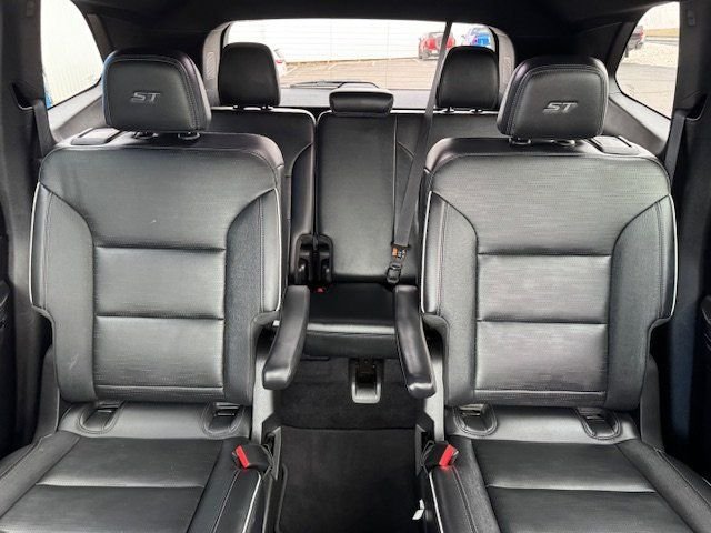 Used 2025 Gray Buick Sport Touring image 18