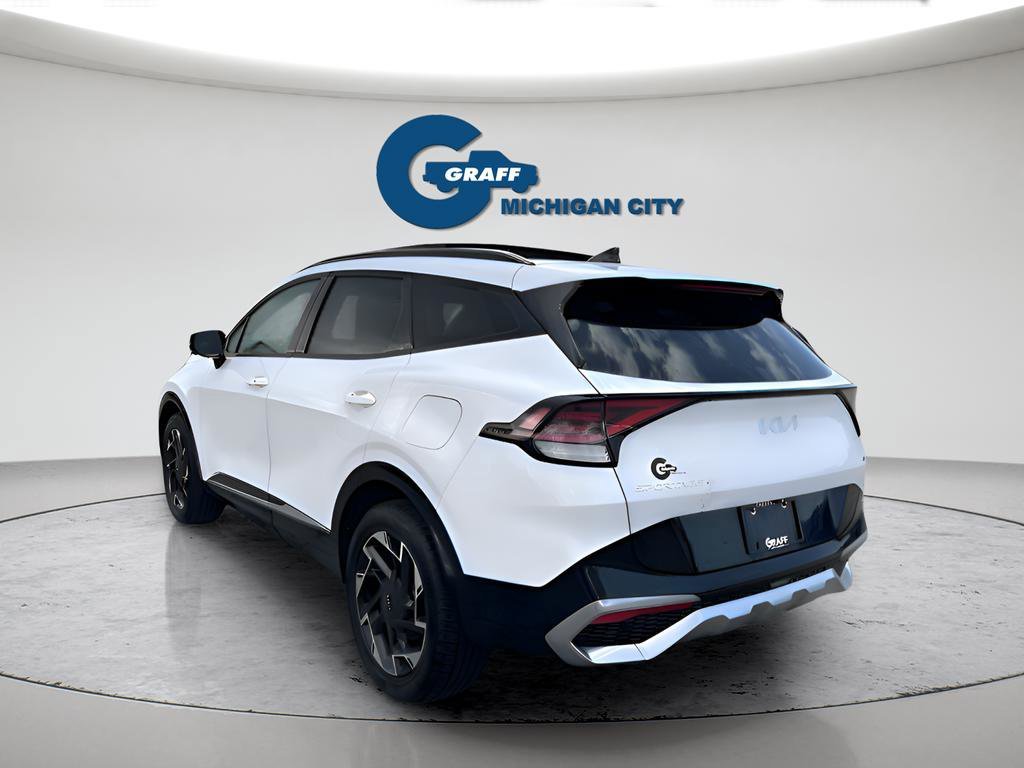 Used 2023 White Kia SX-Prestige image 4