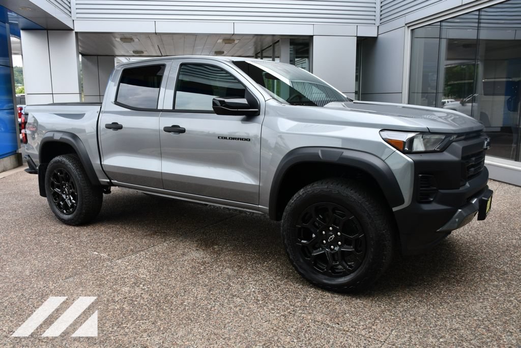 2026 Chevrolet Colorado Trail Boss - Photo 10
