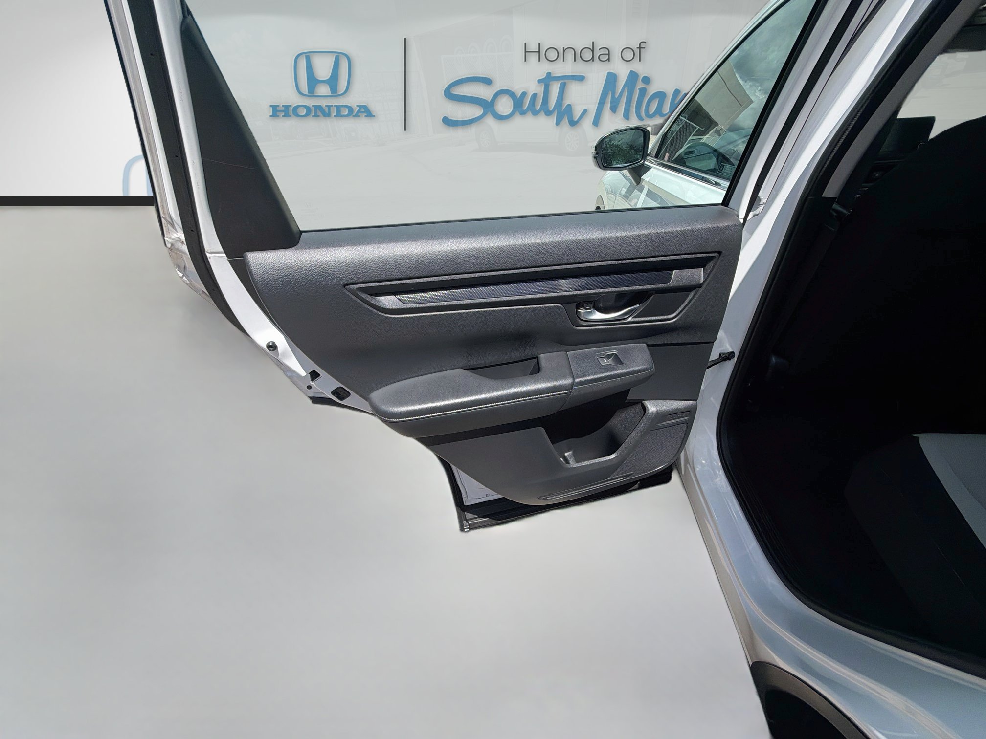 Used 2024  Honda LX image 25