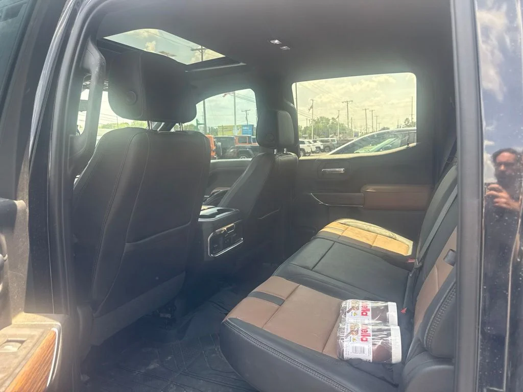 Used 2019 Black Chevrolet High Country image 3