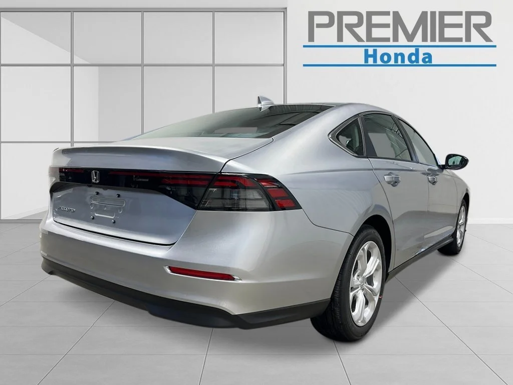 New 2026 Solar Silver Metallic Honda LX image 5