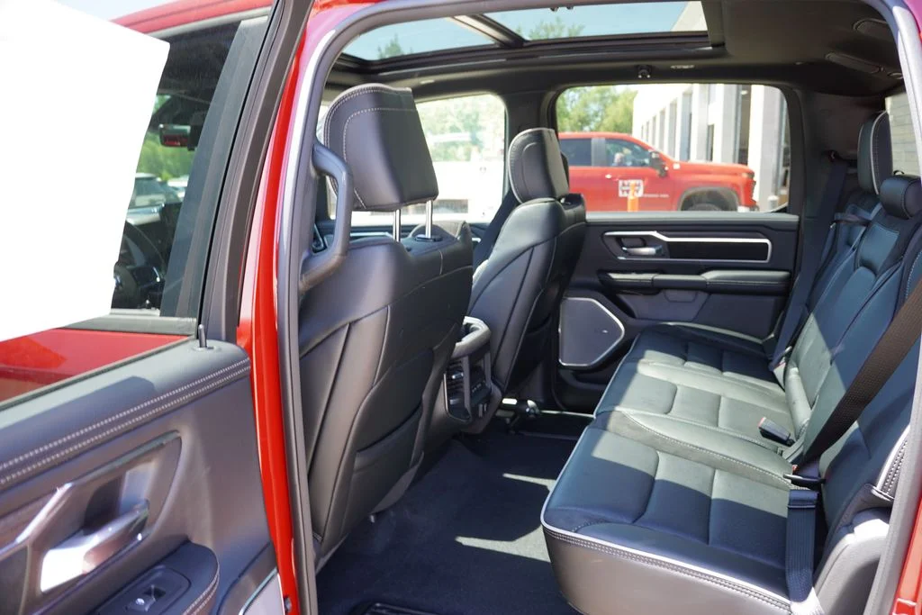 New 2026 Molten Red Pearl-Coat Exterior Paint RAM Laramie image 11