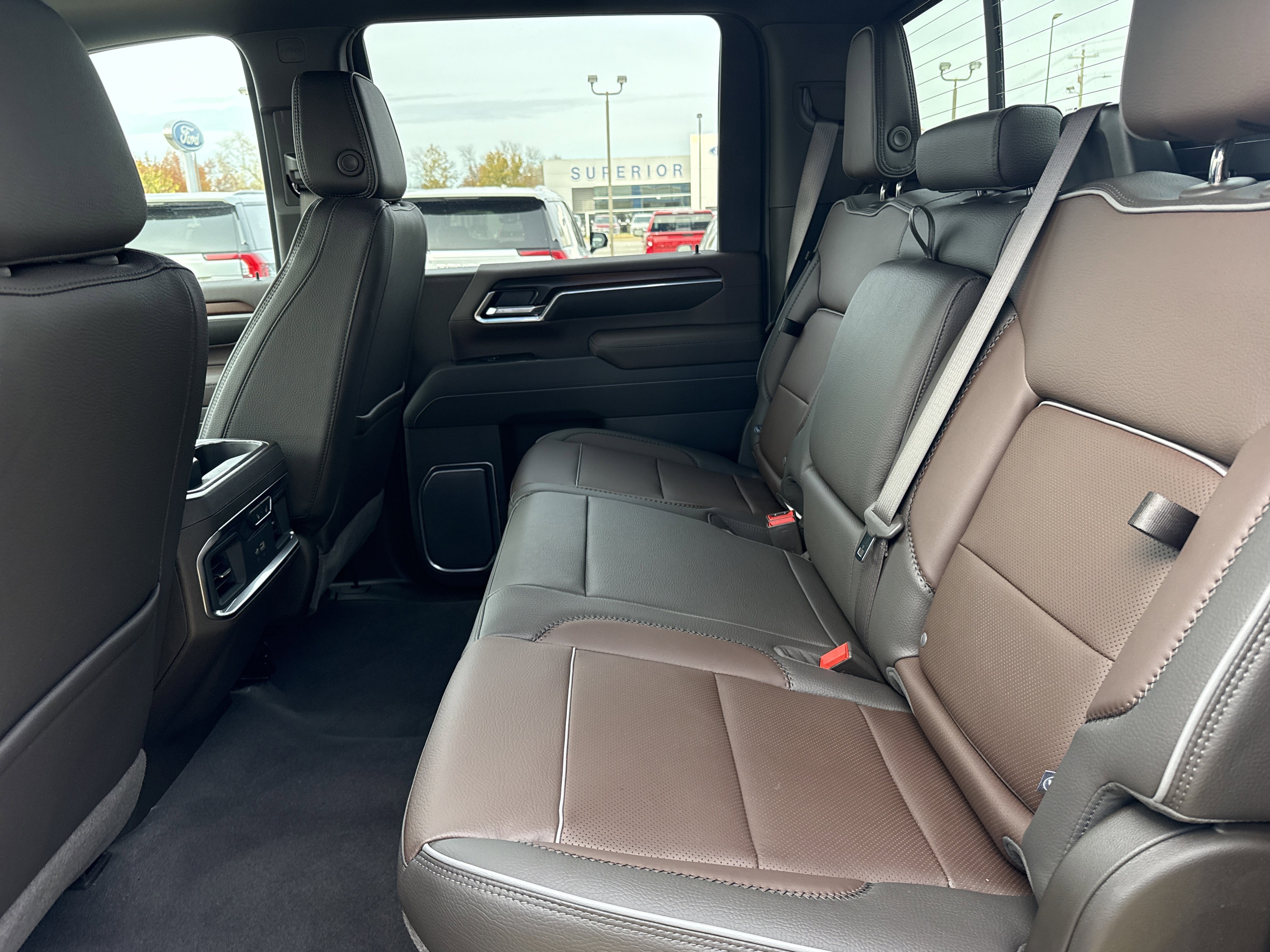 2026 GMC Sierra 3500HD Denali - Photo 6