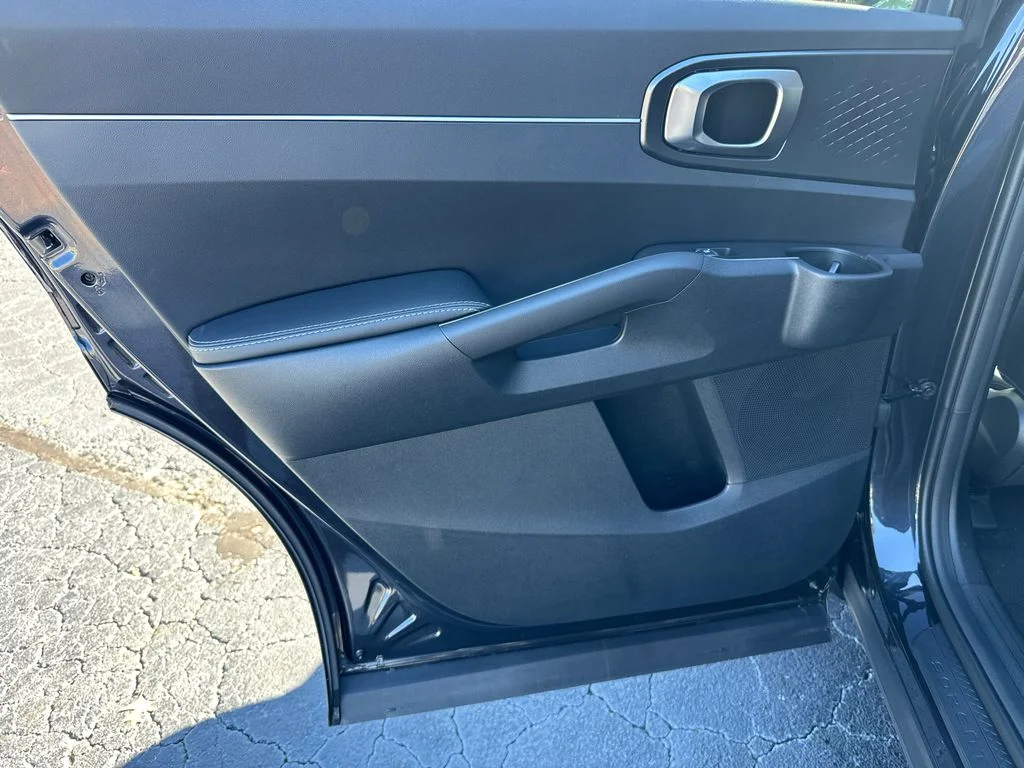 2026 Kia Sorento EX - Photo 22