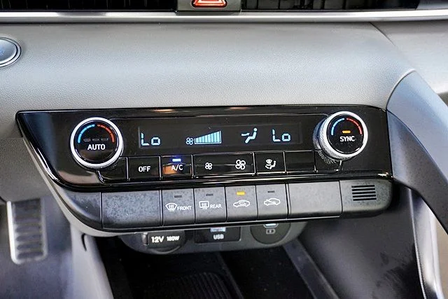 Used 2026 Gray Hyundai SEL Sport image 25
