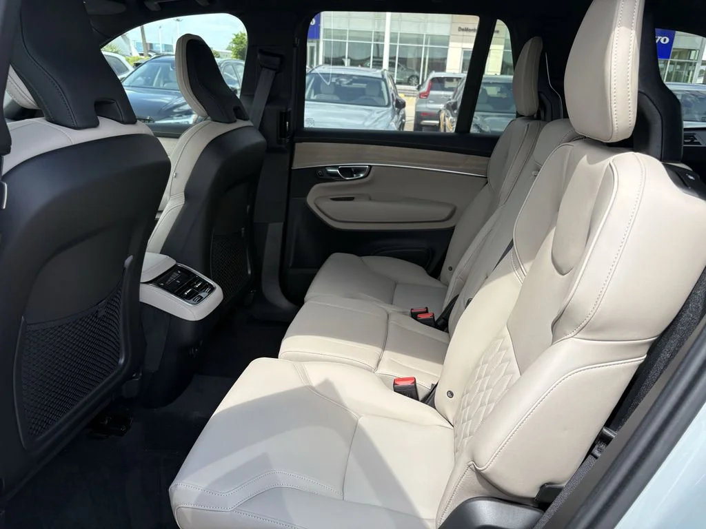 2026 Volvo XC90 Plus - Photo 25