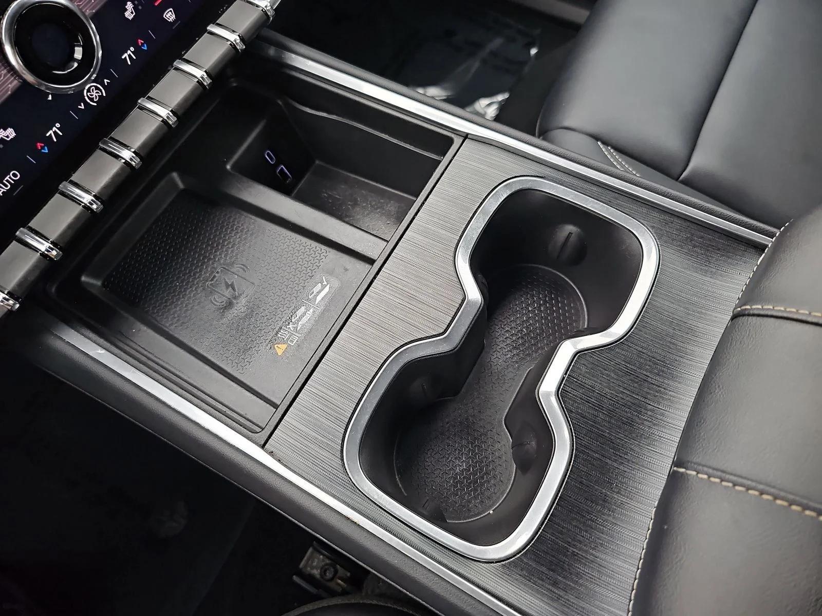 2024 GMC Acadia Elevation - Photo 29