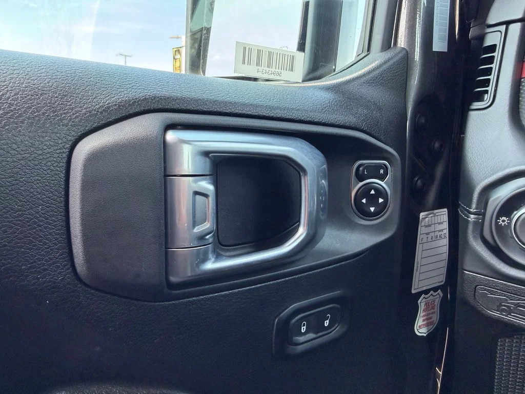 Certified Used 2025 Gray Jeep Rubicon image 11