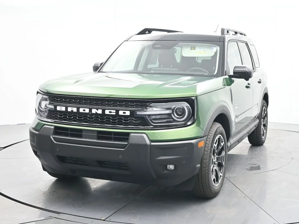 New 2025 Eruption Green Metallic Ford Outer Banks® image 2