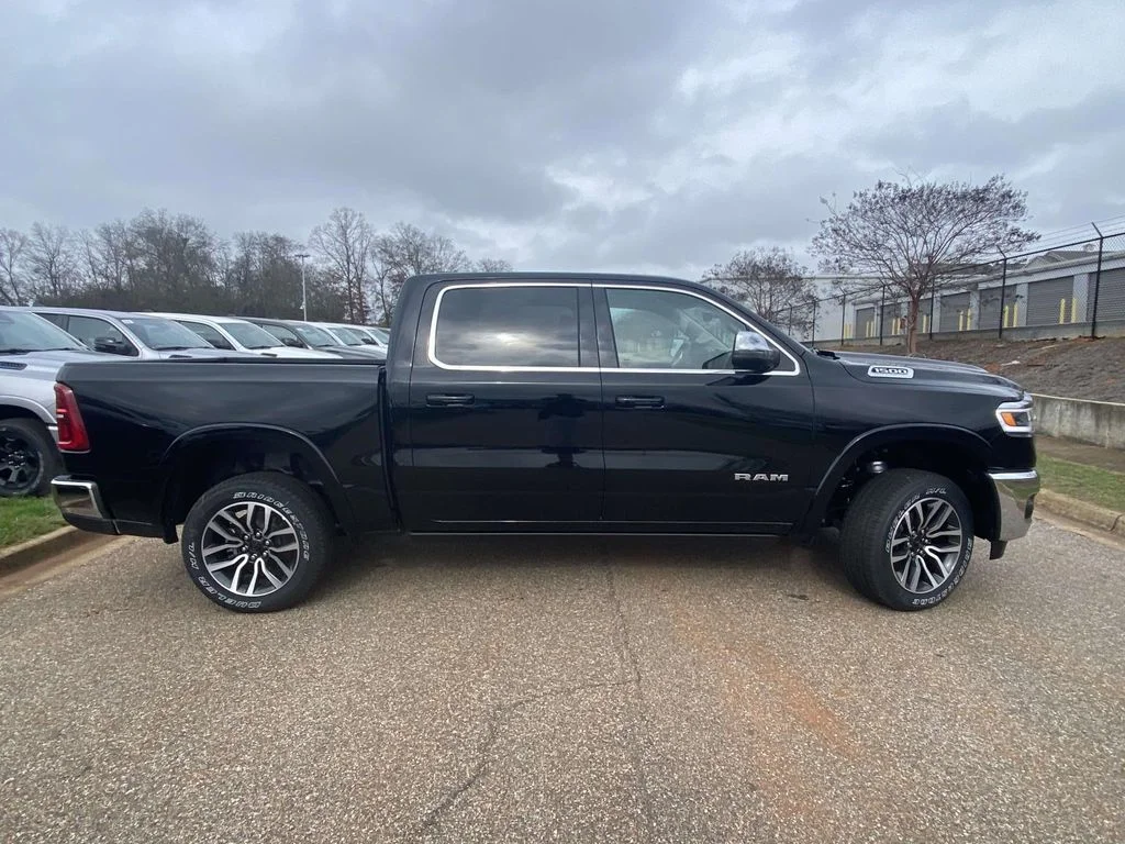 New 2026 Diamond Black Crystal Pearlcoat RAM Limited image 37
