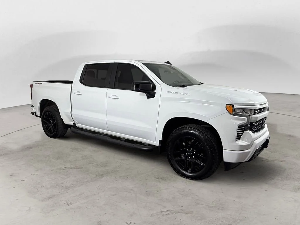 Used 2023 Summit White Chevrolet RST image 7
