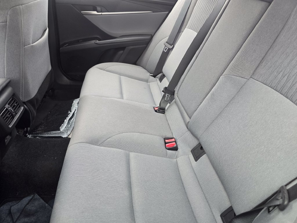 Used 2025  Toyota LE image 23