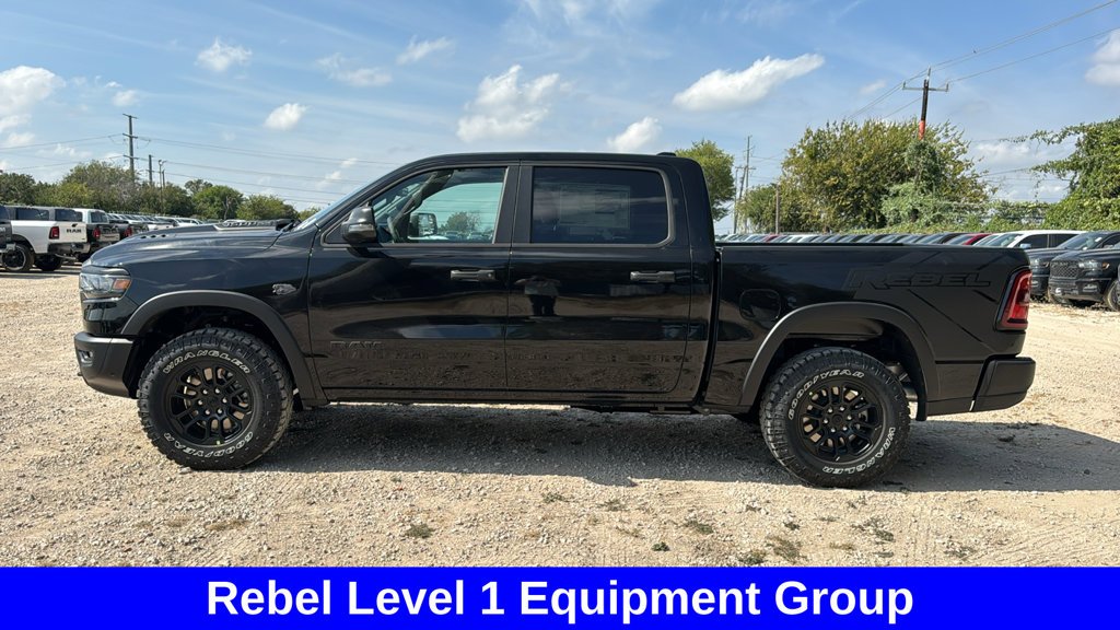 New 2027 Diamond Black Crystal Pearl-Coat Exterior Paint RAM Rebel image 4