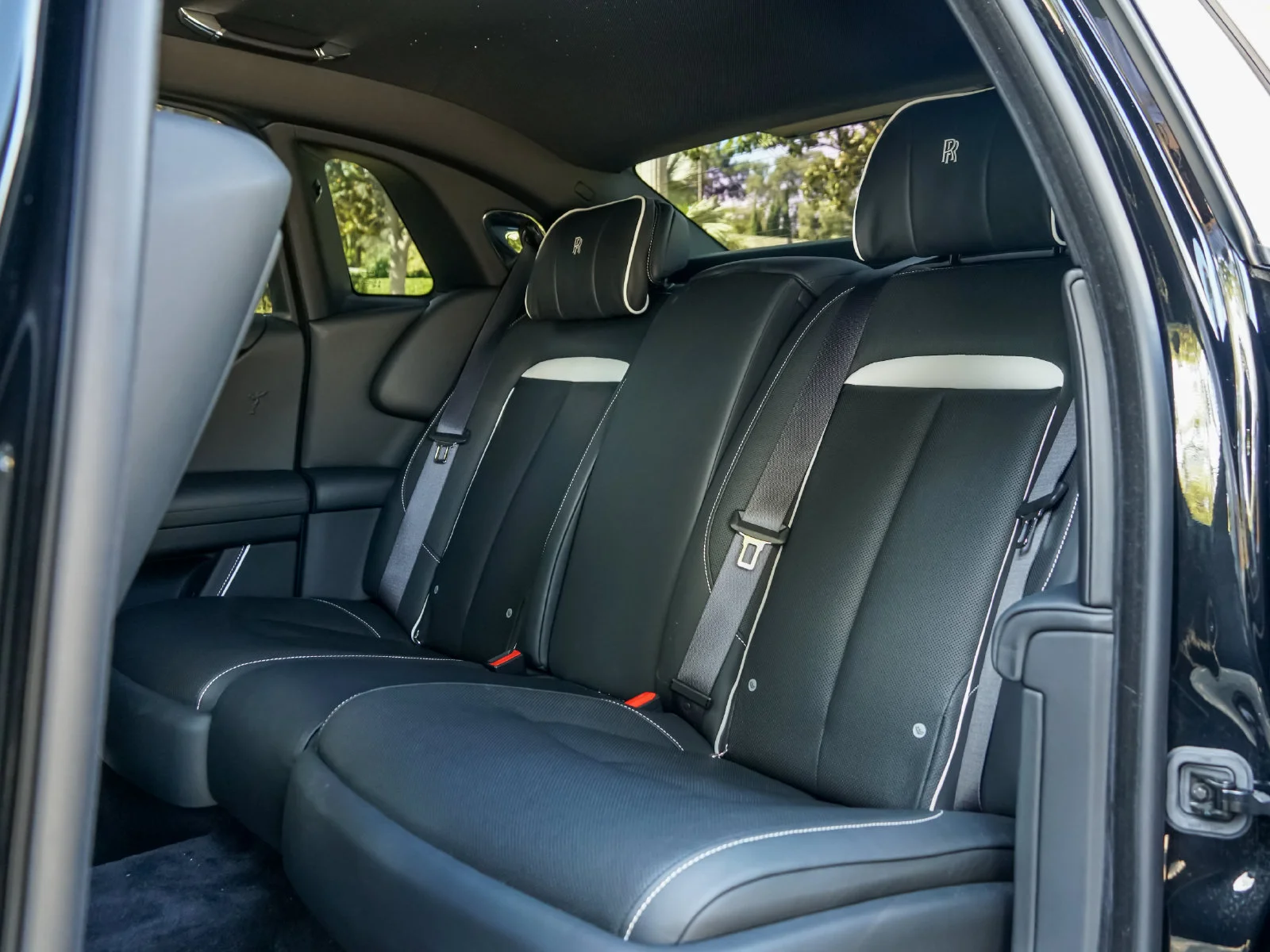 Certified Used 2021 Black Diamond Rolls-Royce  image 24