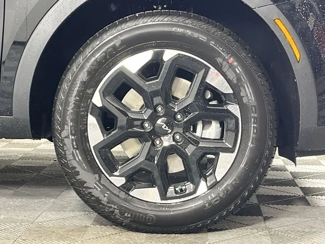 New 2026 Ebony Black Kia S image 10