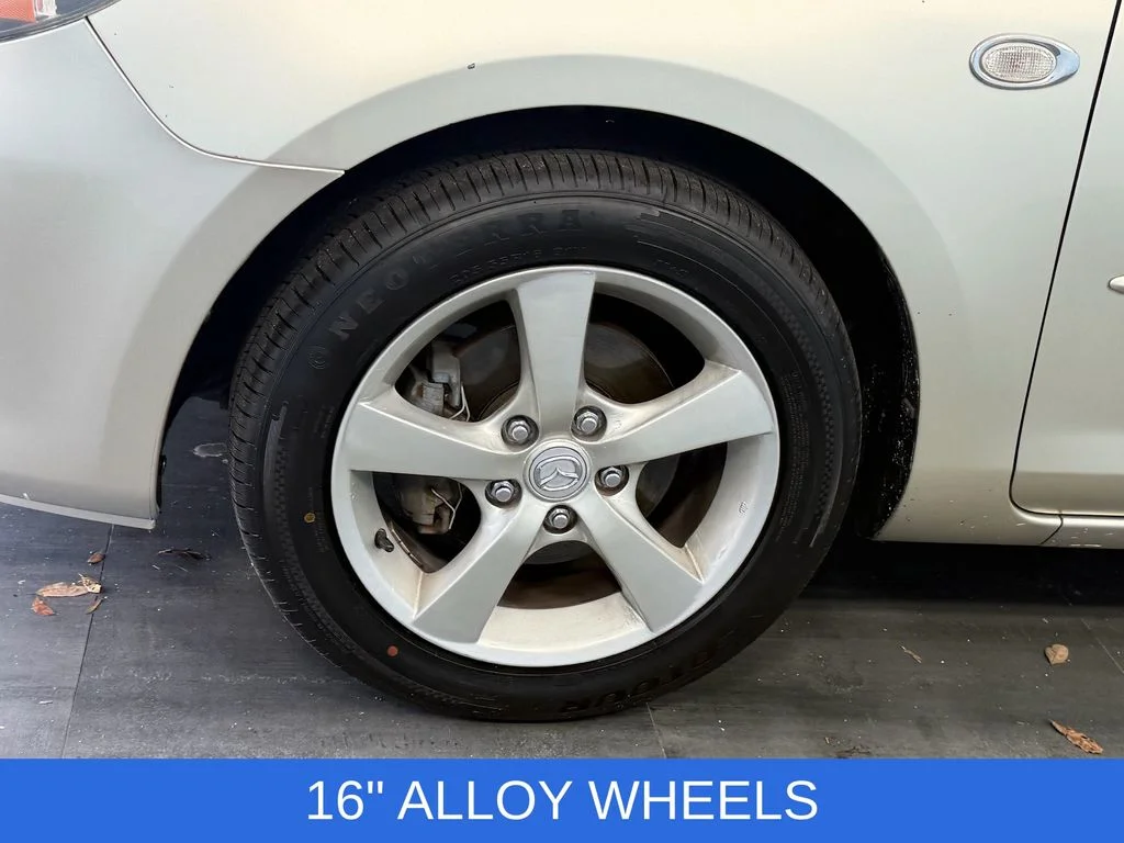 Used 2004 Beige Mazda i Base image 4