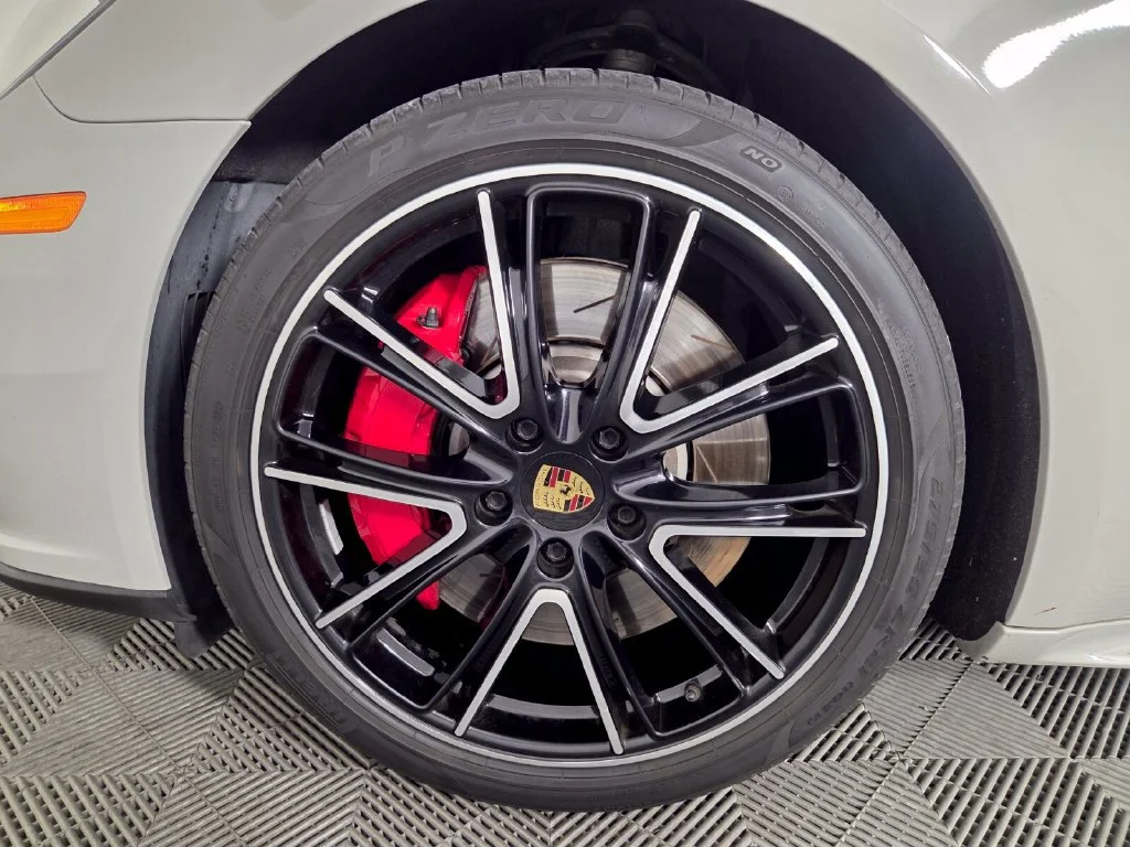 Used 2020 Chalk Porsche Turbo image 8