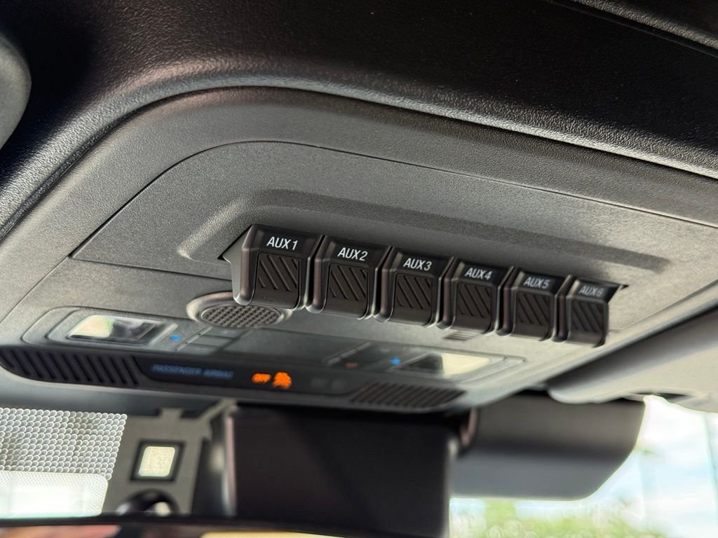 New 2026 Avalanche Gray Ford Badlands® image 9