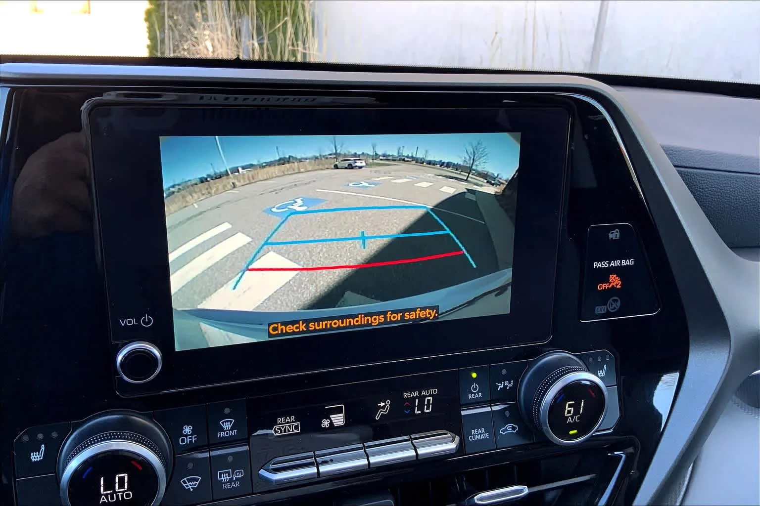 Used 2023 Wind Chill Pearl Toyota XLE image 29