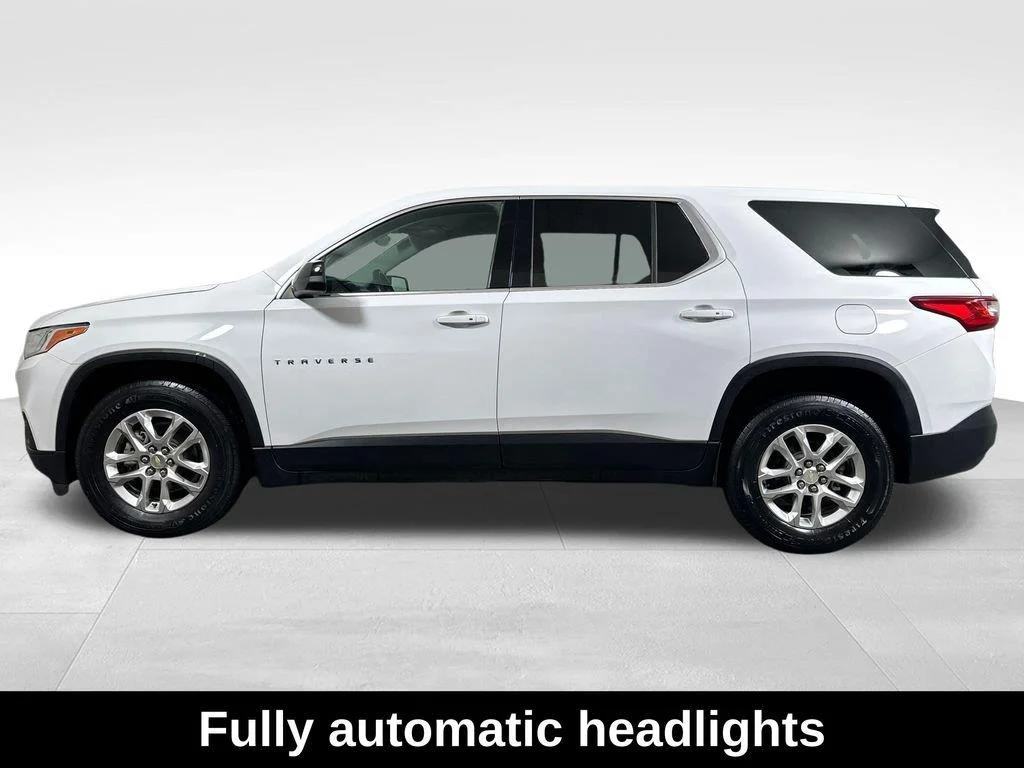 Used 2021 Summit White Chevrolet LS image 7