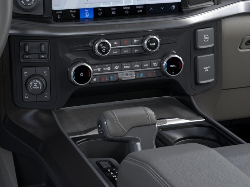 New 2026 Star White Metallic Tri-Coat Ford Platinum® image 47