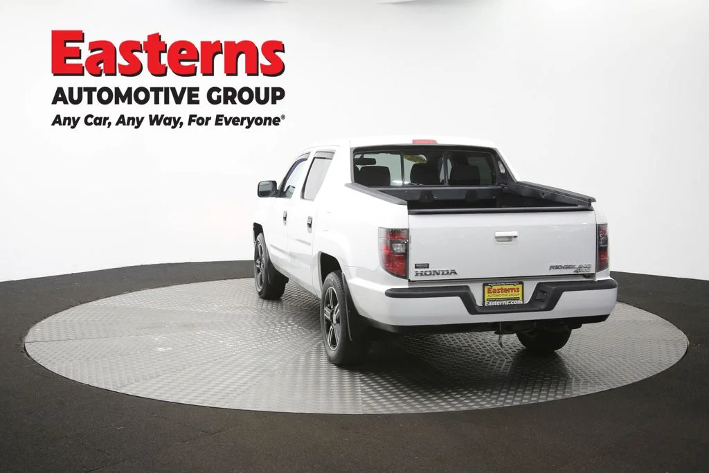 Used 2014 White Honda Sport image 64