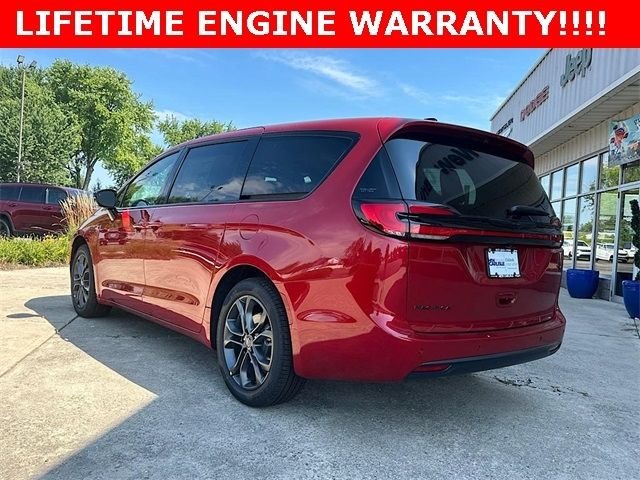 2026 Chrysler Pacifica Select - Photo 7