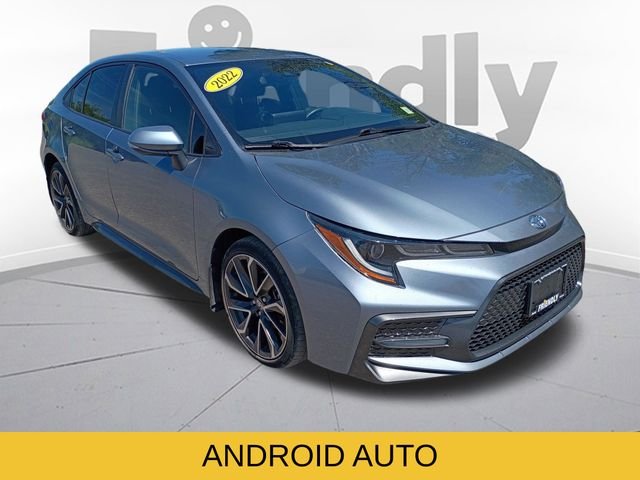 Used 2022  Toyota SE image 3