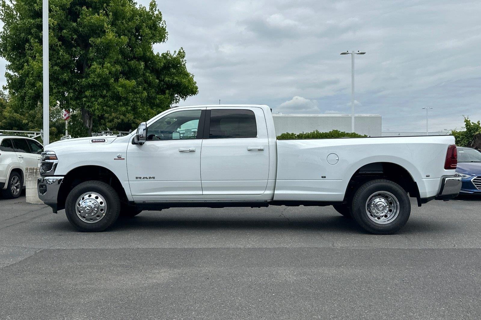 New 2026 Bright White Clearcoat Ram Laramie image 7