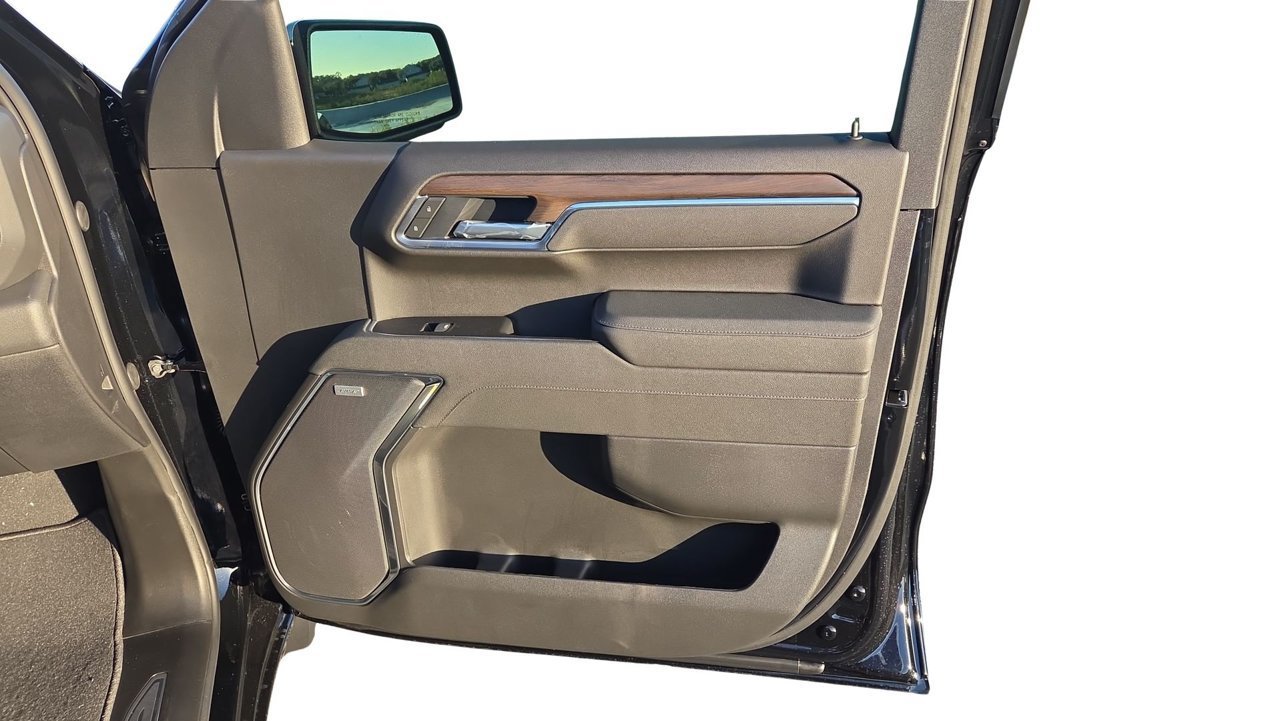 2026 GMC Sierra 1500 SLT - Photo 8
