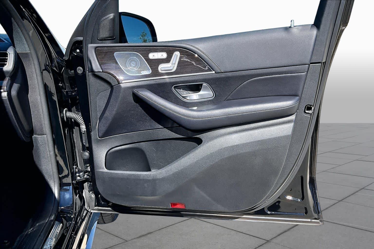 Used 2020 Black Mercedes-Benz GLE 350 image 20