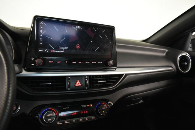 Used 2022 White Kia GT-Line image 44
