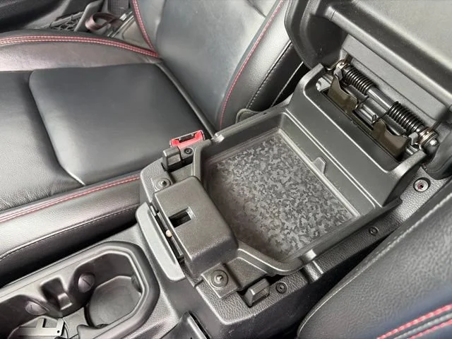 Used 2020  Jeep Rubicon image 30