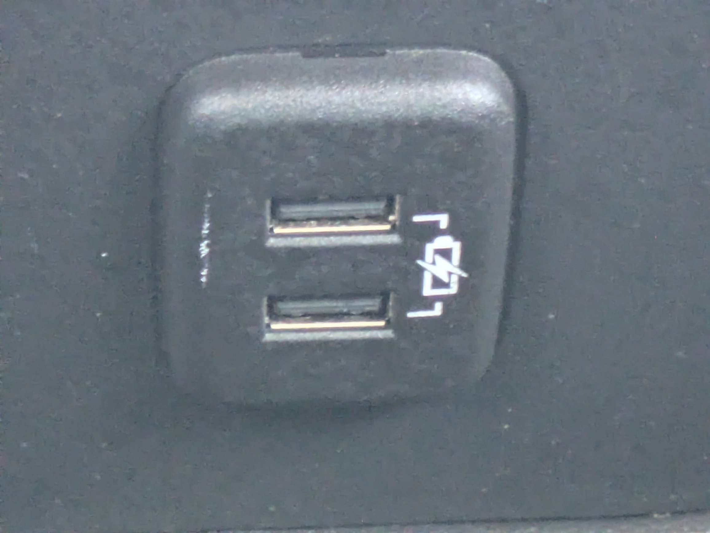 Used 2022 Summit White Chevrolet LT image 23