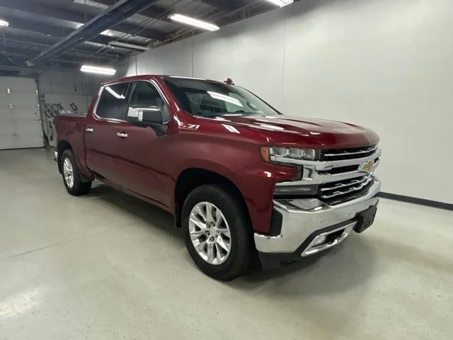Used 2019 Red Chevrolet LTZ image 3