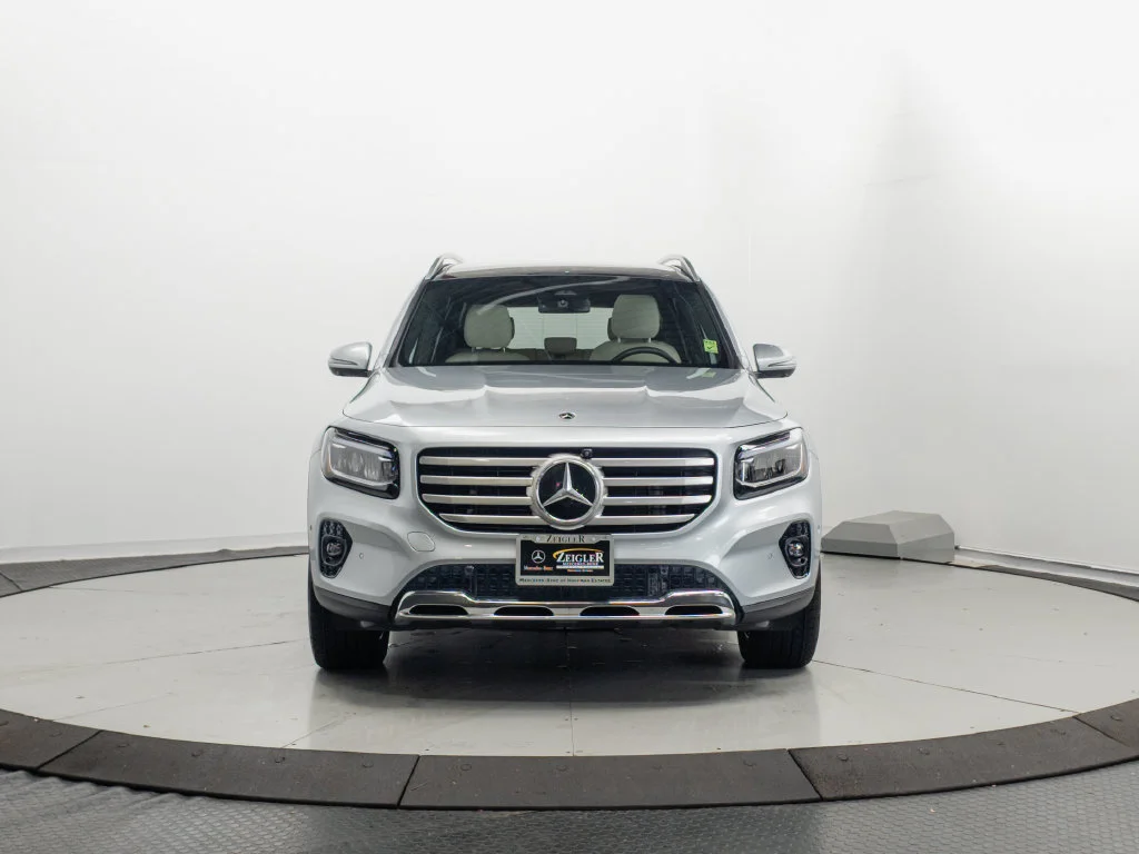 Certified Used 2026 Cirrus Silver Metallic Mercedes-Benz GLB 250 image 2