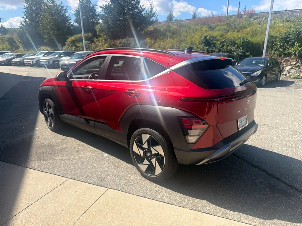 Used 2024 Red Hyundai Limited image 2