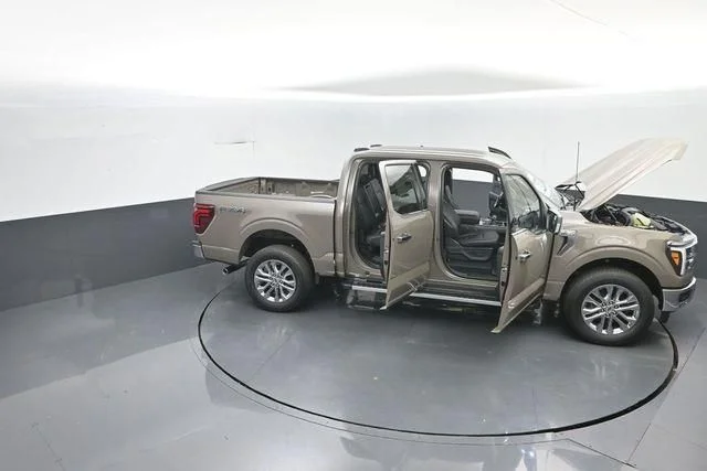 New 2026 Marsh Gray Ford Lariat® image 42