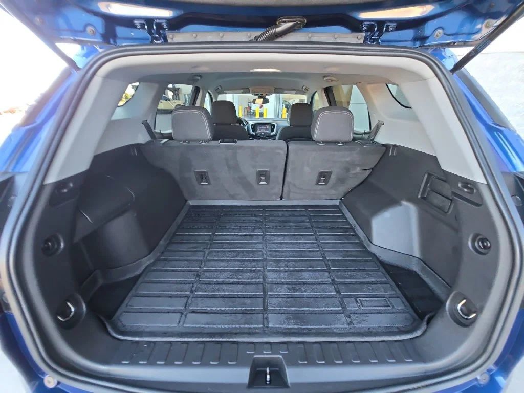 Used 2022 MARINE METALLIC GMC SLE image 29