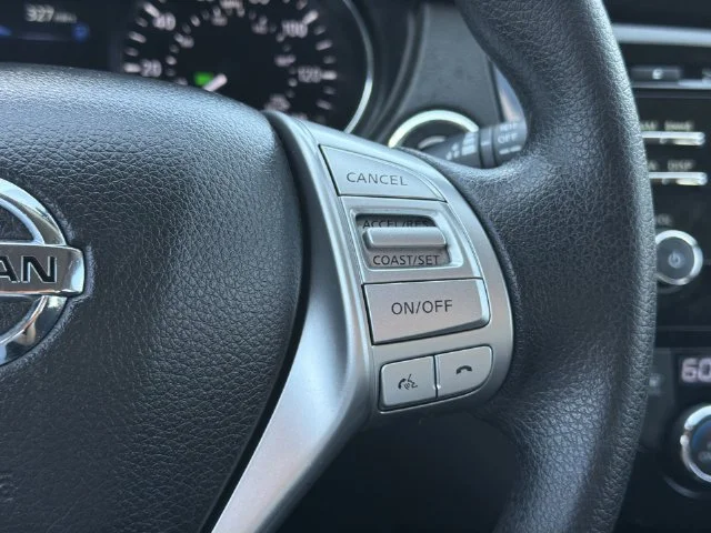 Used 2016 Gray Nissan SV image 26