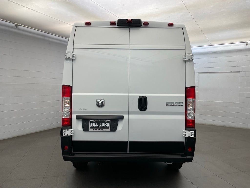 New 2026 Bright White Clear-Coat Exterior Paint RAM High Roof image 4