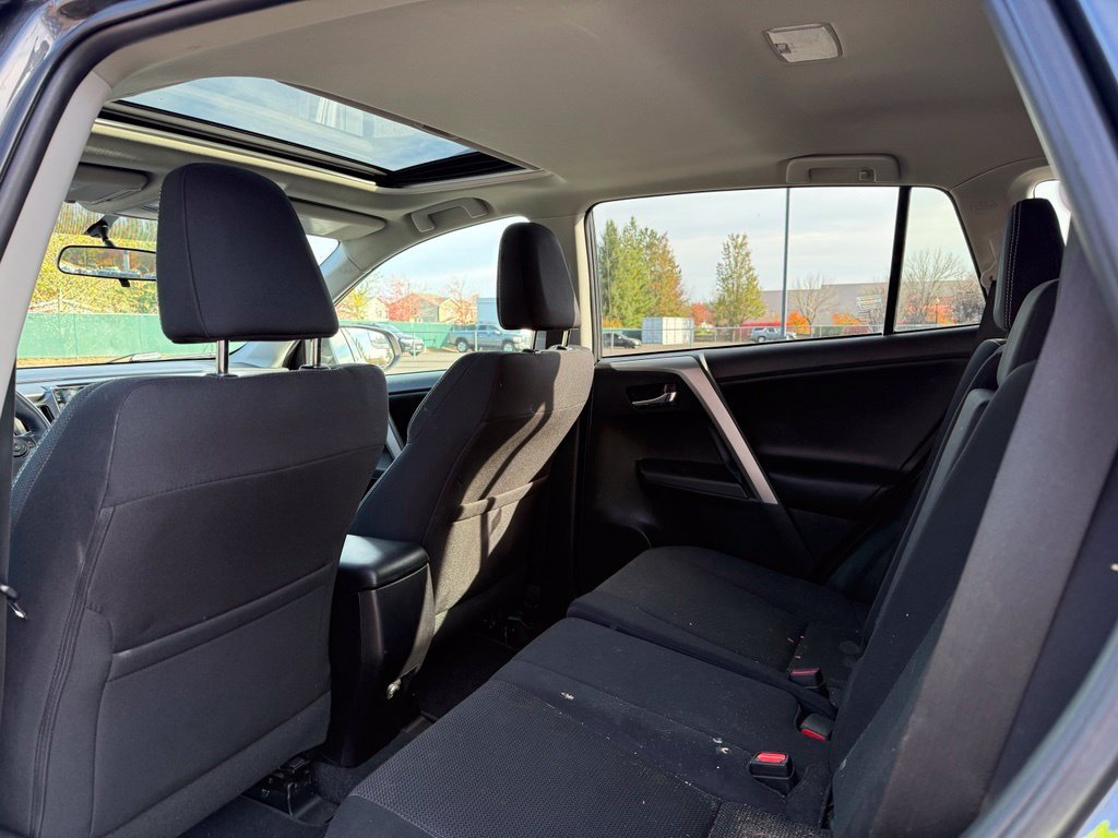 Used 2016 Magnetic Gray Metallic Toyota XLE image 19