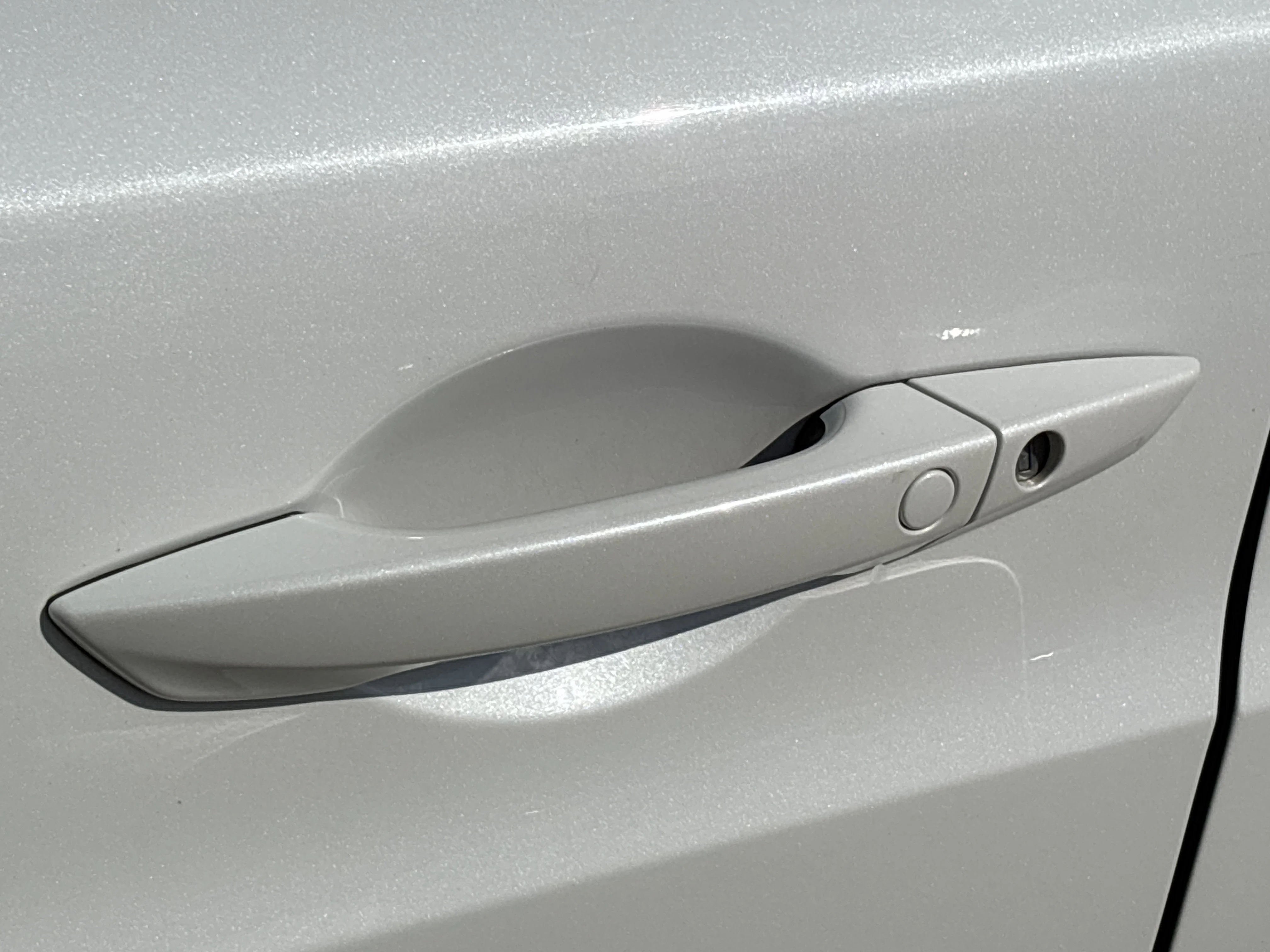 Used 2015 White Acura Base image 12