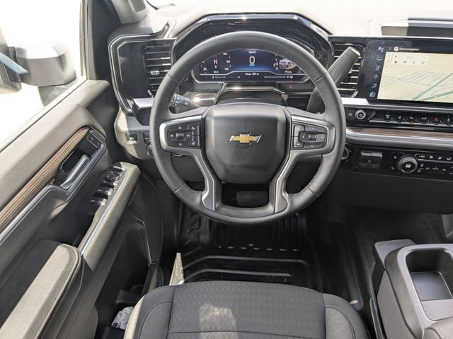 Used 2025 White Chevrolet LT image 14