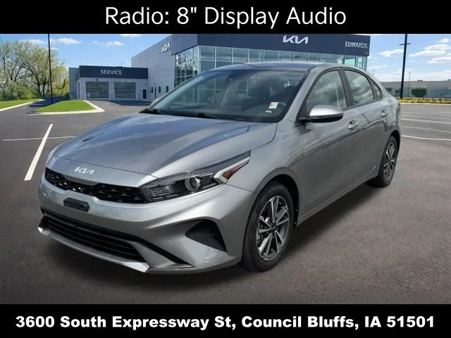 Used 2023 Gray Kia LXS image 9