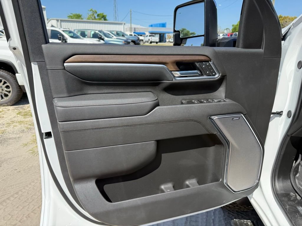 2026 Chevrolet Silverado 2500 HD High Country - Photo 17