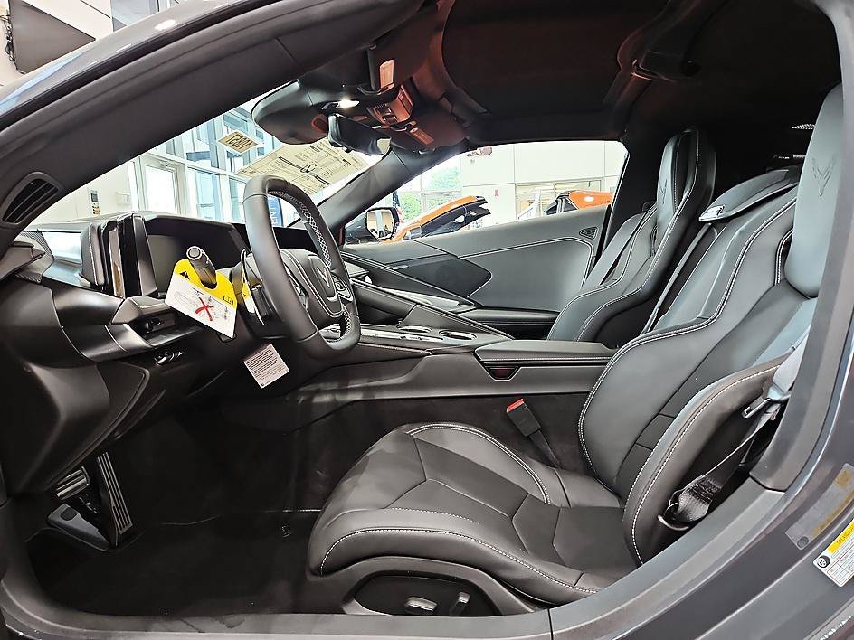 2027 Chevrolet Corvette 1LZ - Photo 9