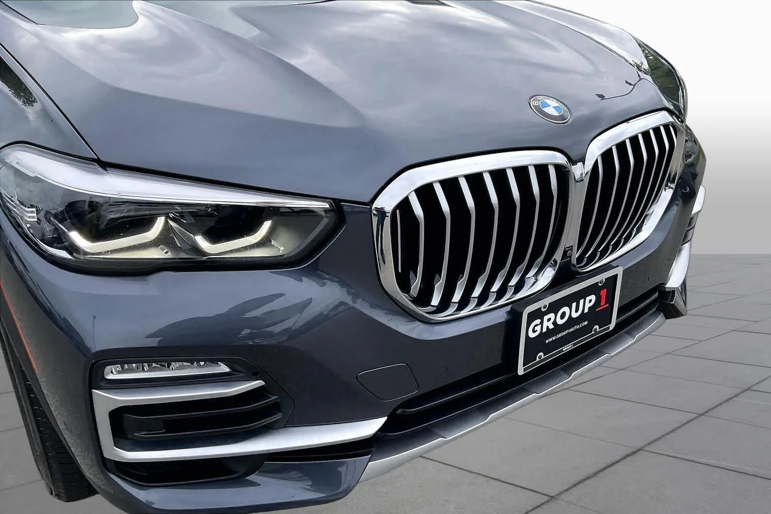 Used 2019 Arctic Gray Metallic BMW xDrive40i image 31