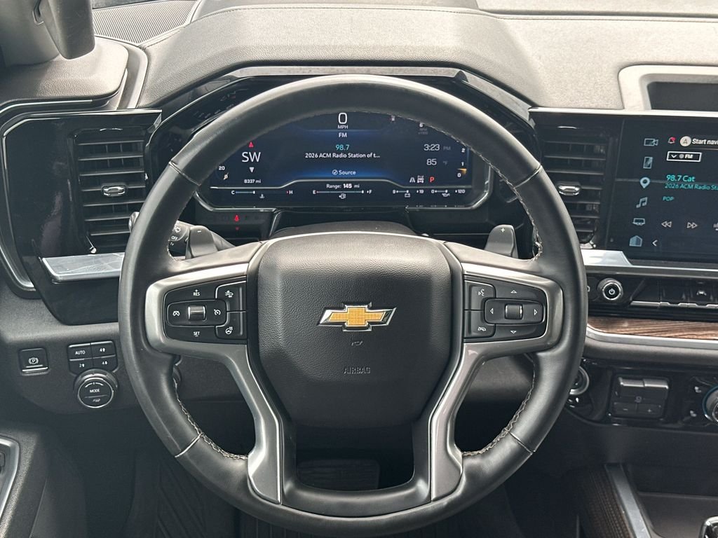 Used 2025 White Chevrolet LT image 14